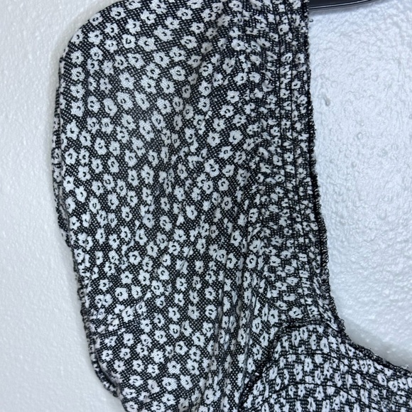 Urban Outfitters Women Black/white Cropped Top Blouse Size Small.‎ - Picture 5 of 8